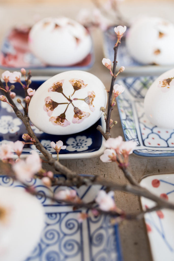 DiY Ostereier mit Kirschblüten im japanischen Look