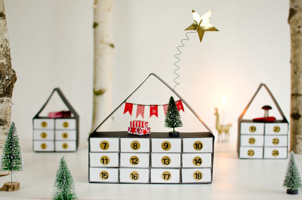 DIY Adventskalender in Haus Form aus Streichholzschachteln in Schwarz und Weiß mit Anleitung
